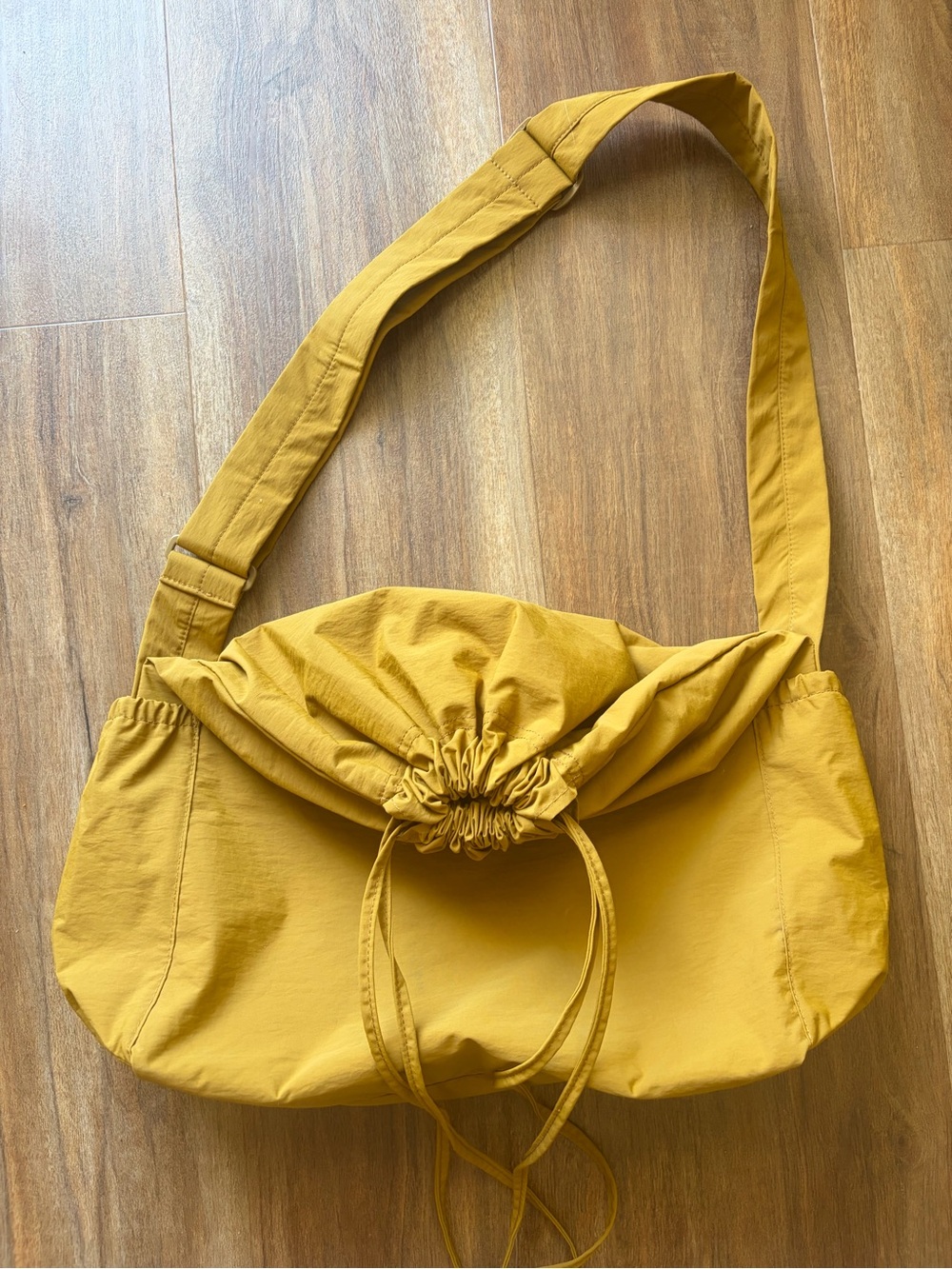 Uniqlo Mustard Yellow Drawstring Shoulder Bag - Picture 6 of 10